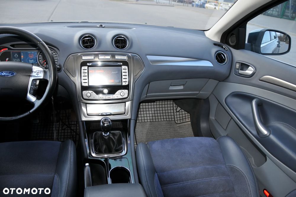 Ford Mondeo 1.8 TDCi Titanium - 24