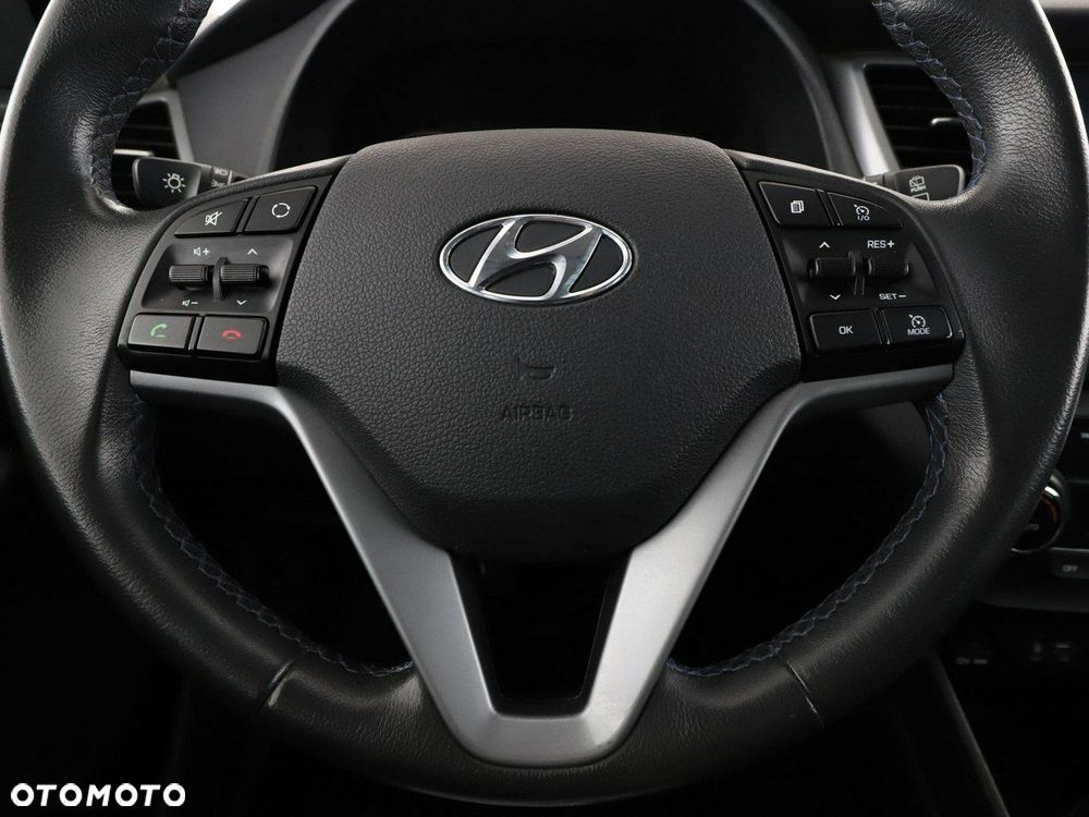 Hyundai Tucson 1.7 CRDI BlueDrive Style 2WD - 22