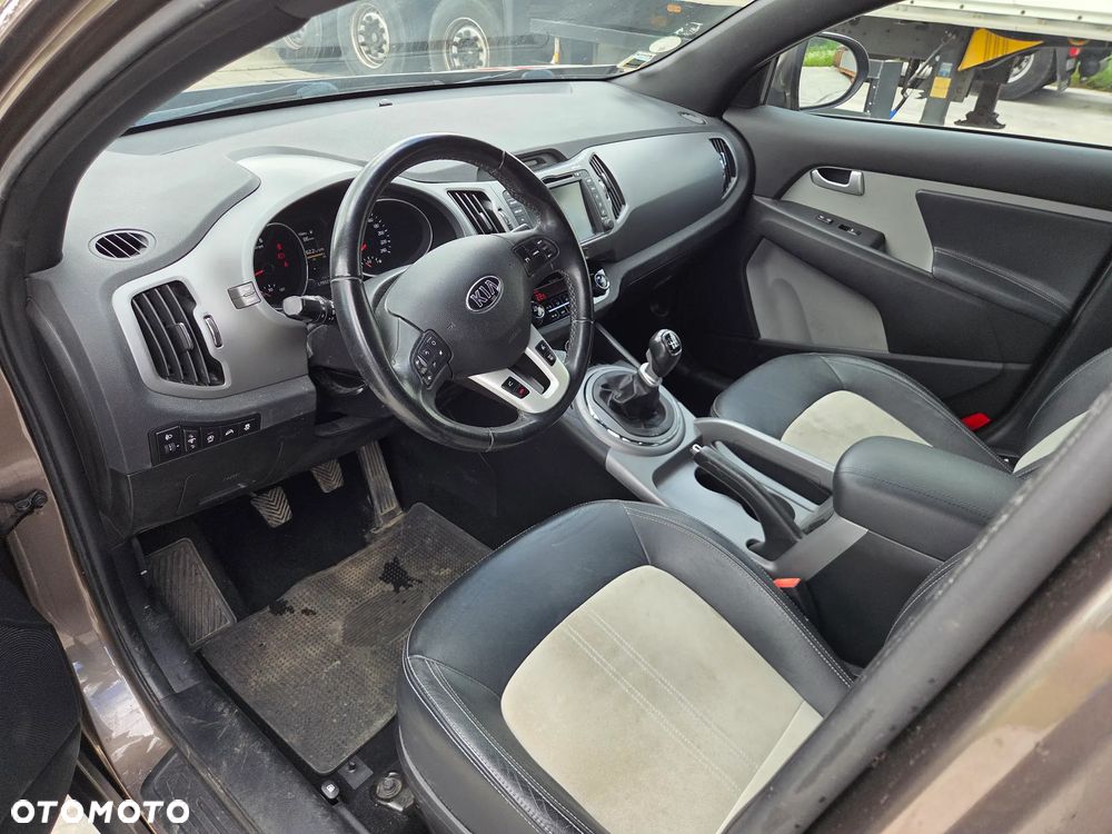 Kia Sportage 1.7 CRDI Business Line M 2WD - 14