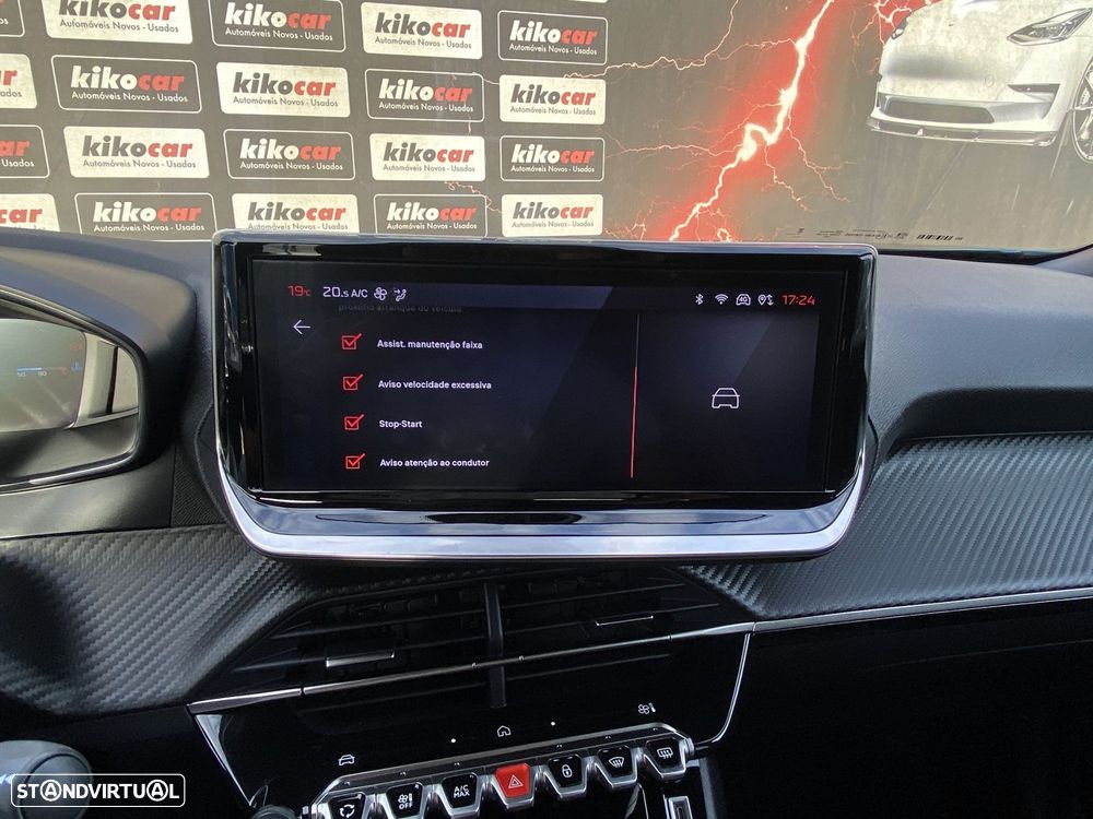 Peugeot 2008 1.2 PureTech Allure - 20