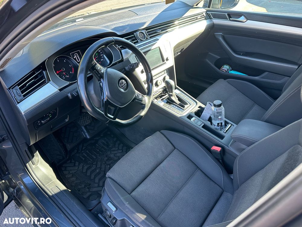 Volkswagen Passat Variant 2.0 TDI DSG (BlueMotion Technology) Comfortline - 9