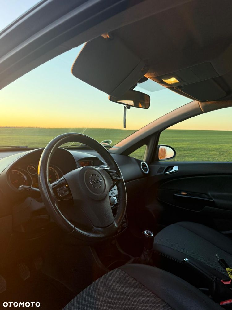 Opel Corsa 1.2 16V Selection 110 Jahre - 23