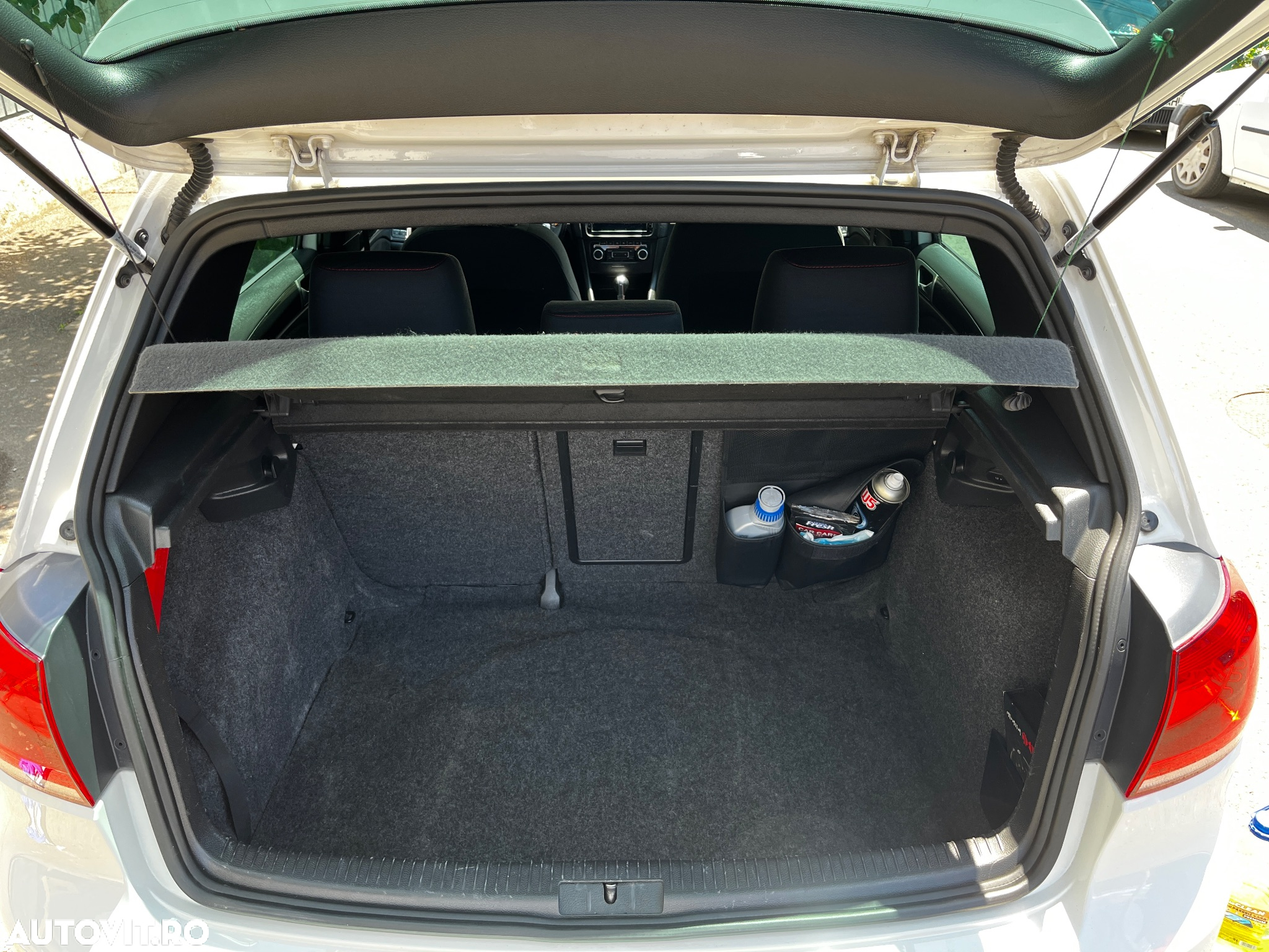 Volkswagen Golf 2.0 GTI DSG - 19