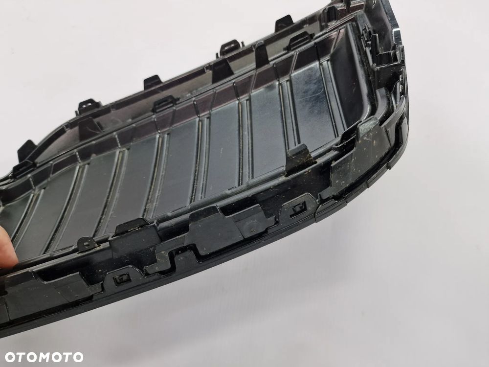 SKODA SUPERB 3V0 LIFT 19- ATRAPA / GRILL NA RADAR , NR 3V0853653J , NR AUKCJI GR84 - 20