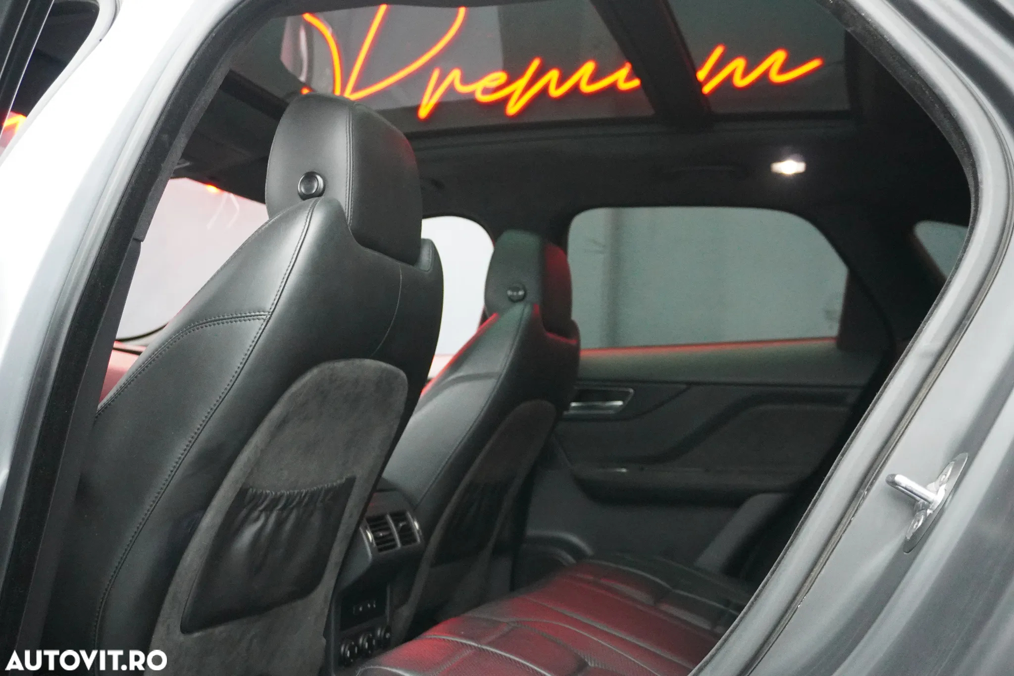 Jaguar F-Pace - 10