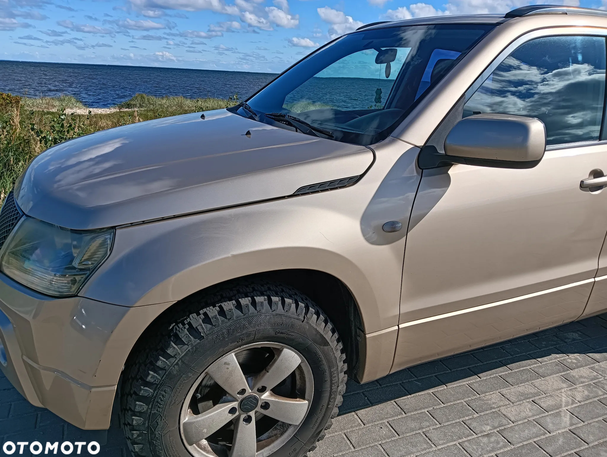 Suzuki Grand Vitara 2.0 - 6