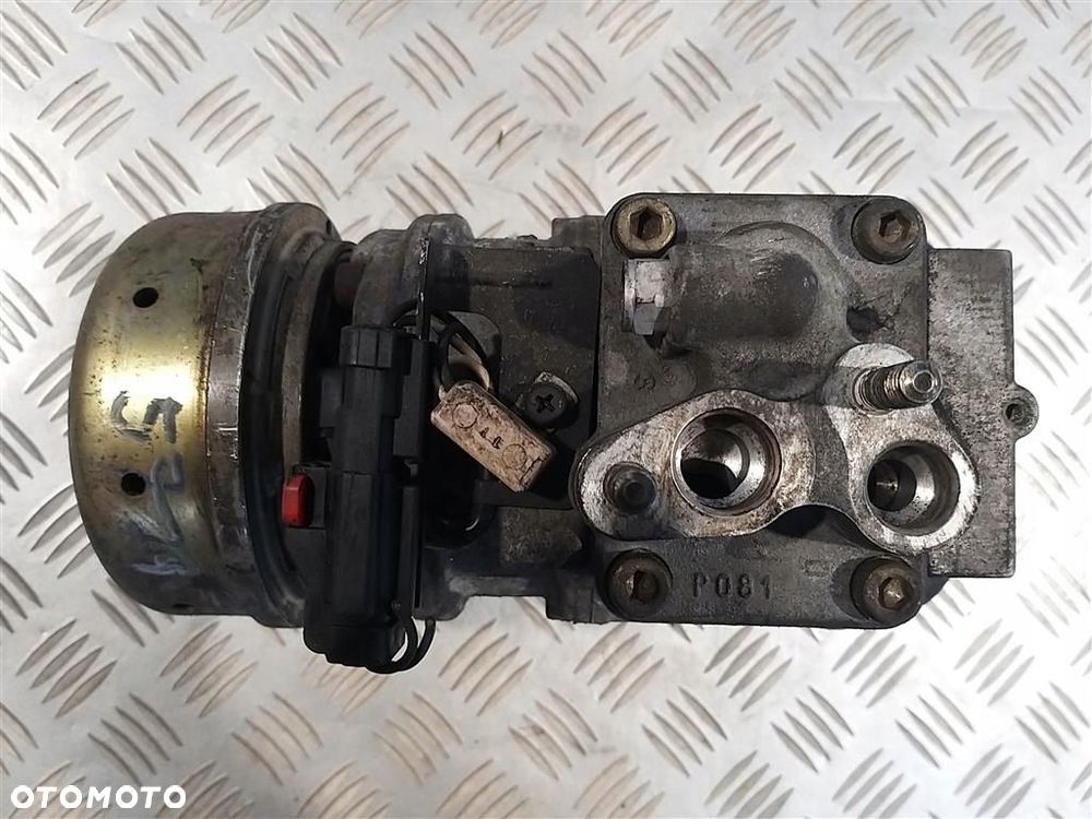 Sprężarka klimatyzacji Chrysler Voyager III 1995-2000 2,5 D 4472005133 - 2