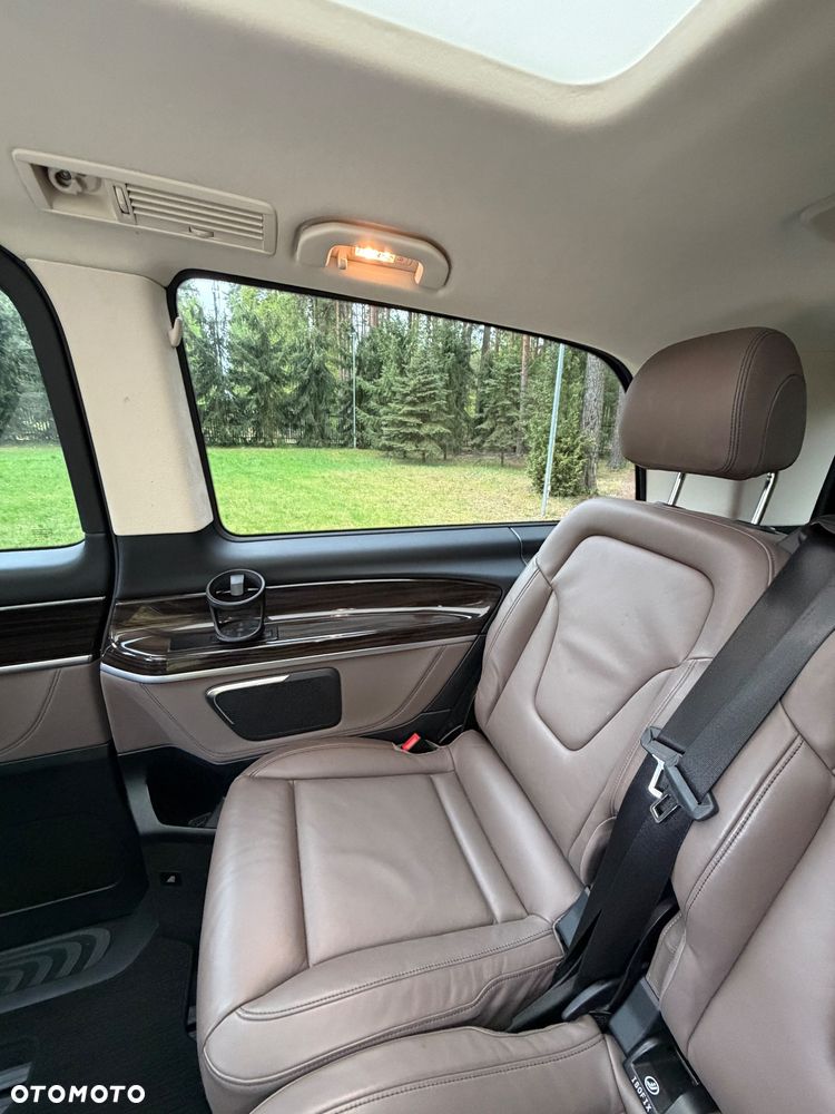Mercedes-Benz Klasa V 300 d 9G-Tronic Exclusive (d³ugi) - 26