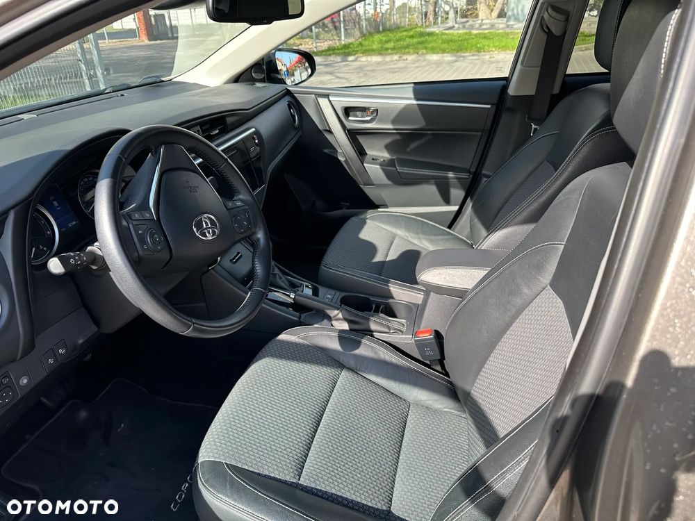 Toyota Corolla 1.6 Prestige MS - 9