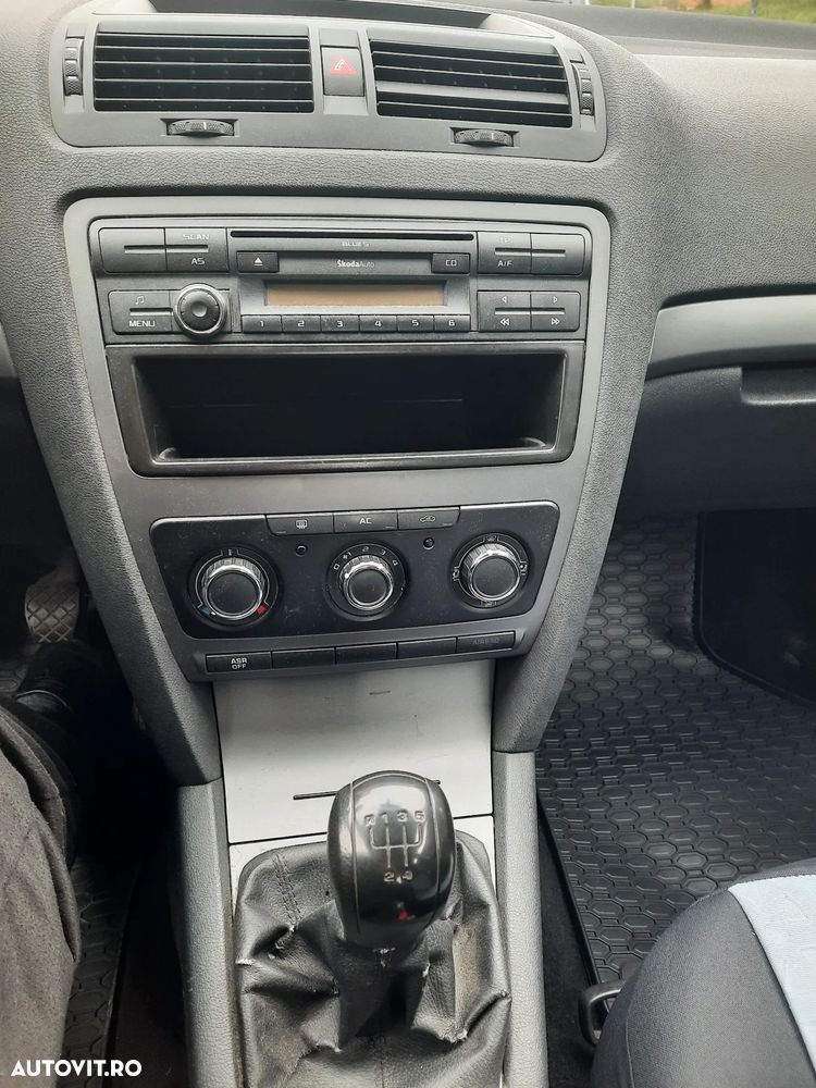 Skoda Octavia - 8