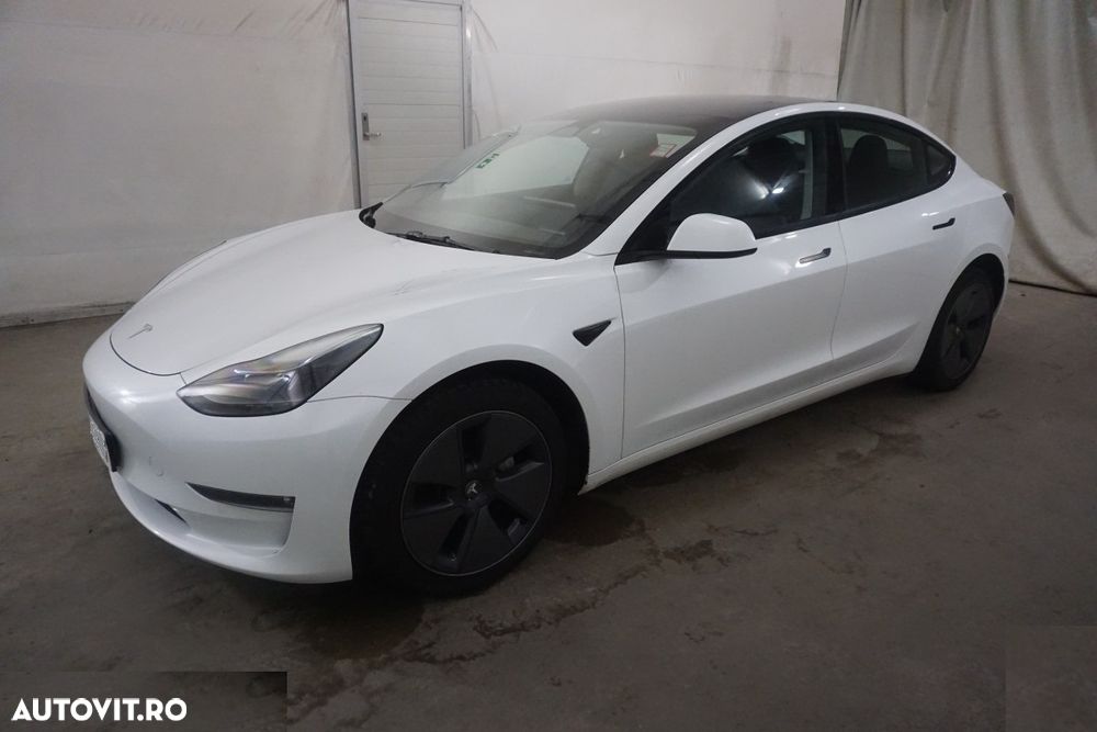 Tesla Model 3 Langstreckenbatterie Allradantrieb Dual Motor - 1