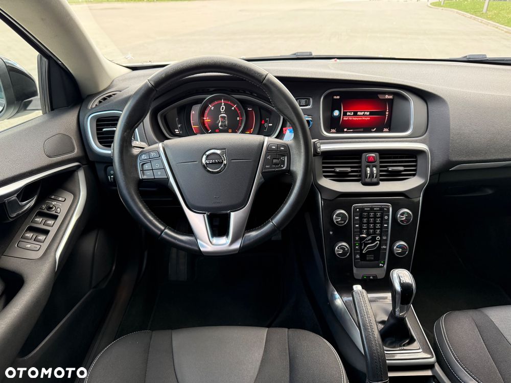 Volvo V40 D2 Drive-E SCR Momentum - 25