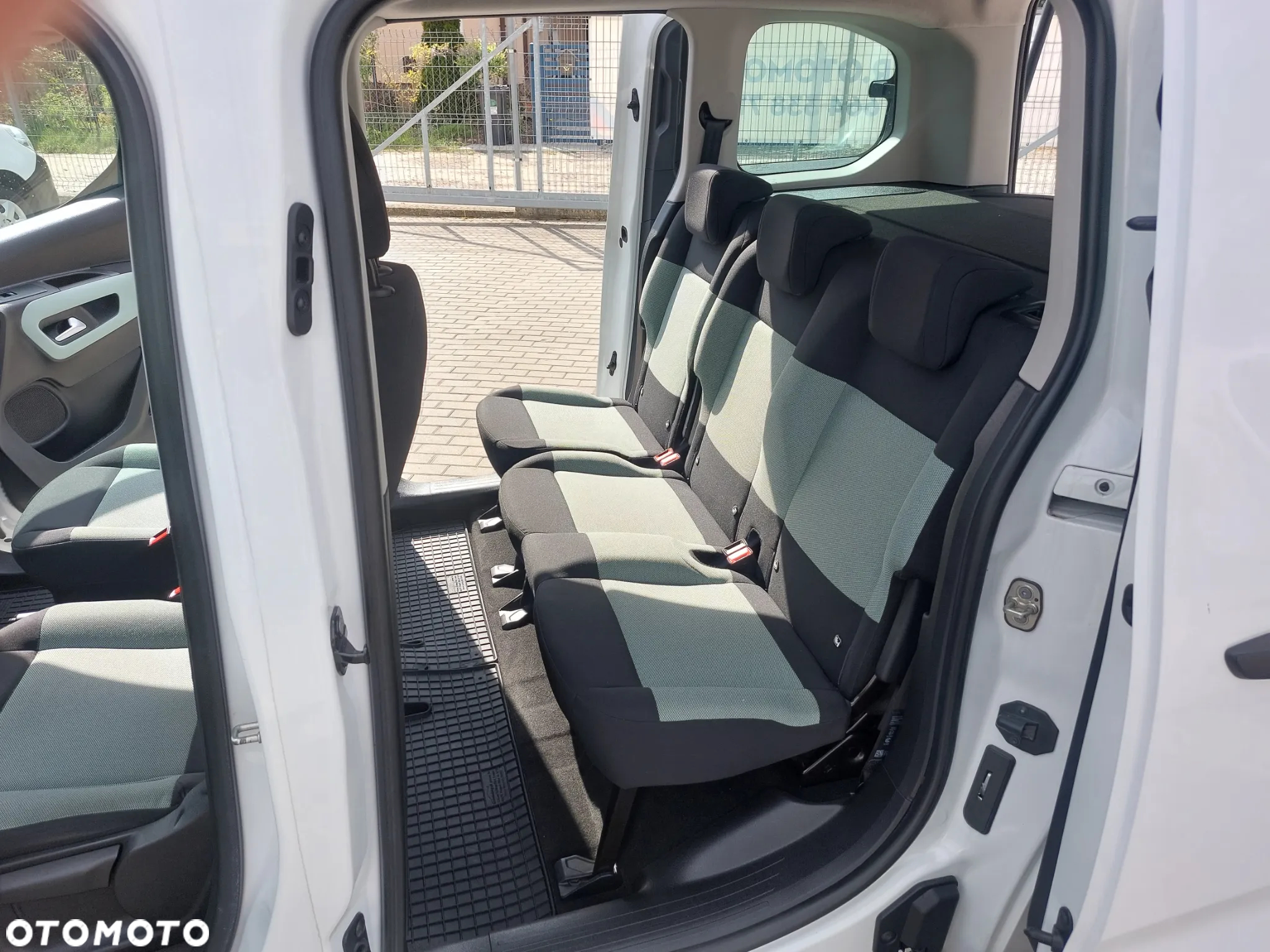 Opel Combo Life 1.5 CDTI Elite S&S - 17