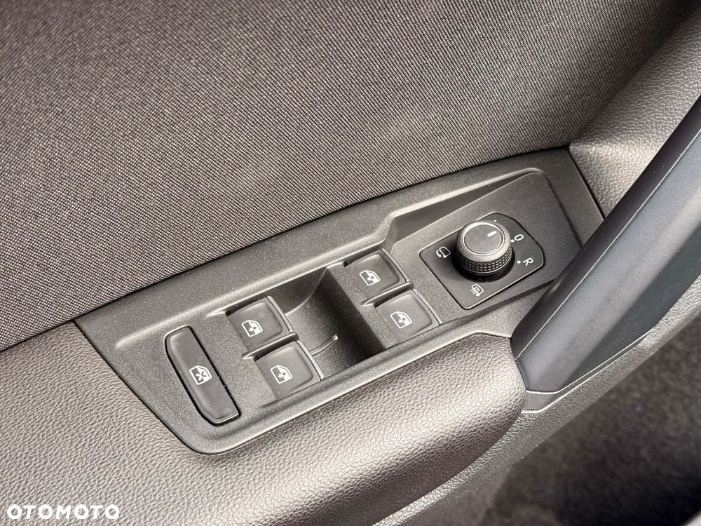 Volkswagen Tiguan 2.0 TDI SCR 4Mot Elegance DSG - 29