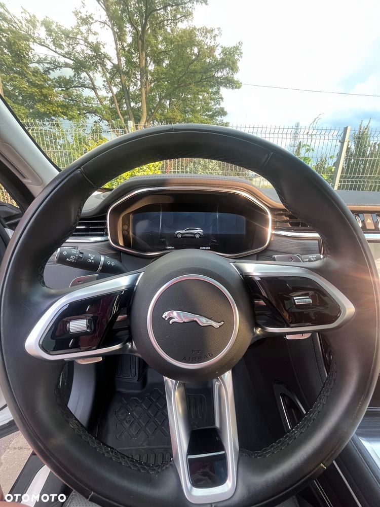 Jaguar F-Pace P250 AWD R-Dynamic S - 10