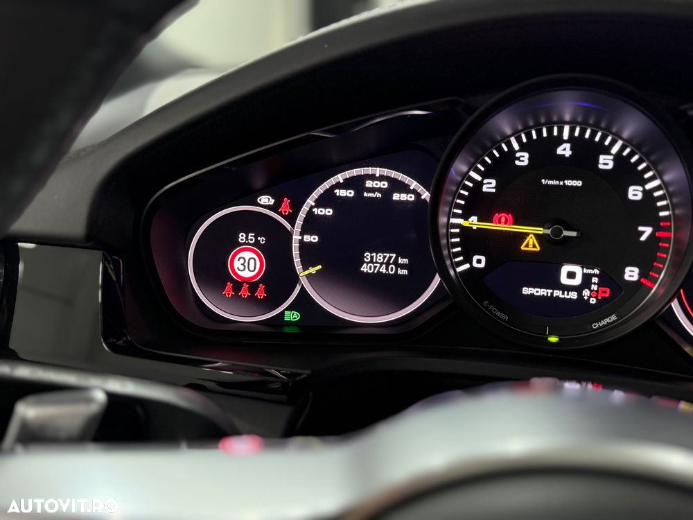 Porsche Cayenne Tiptronic S - 10