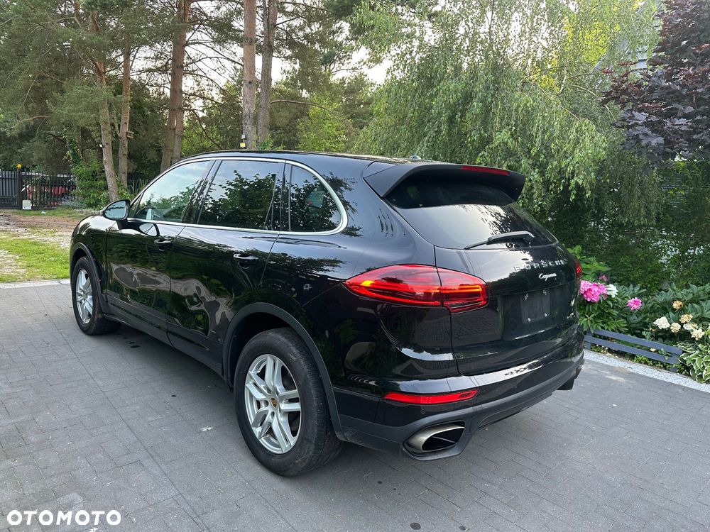 Porsche Cayenne Standard - 3