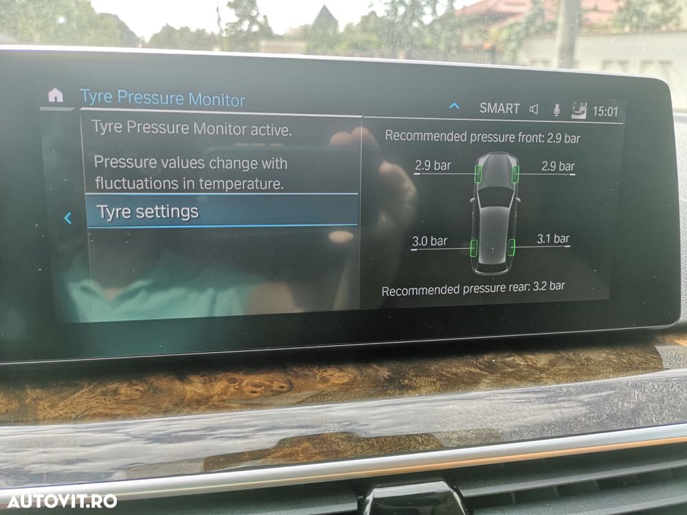 BMW Seria 5 520d xDrive AT MHEV - 12