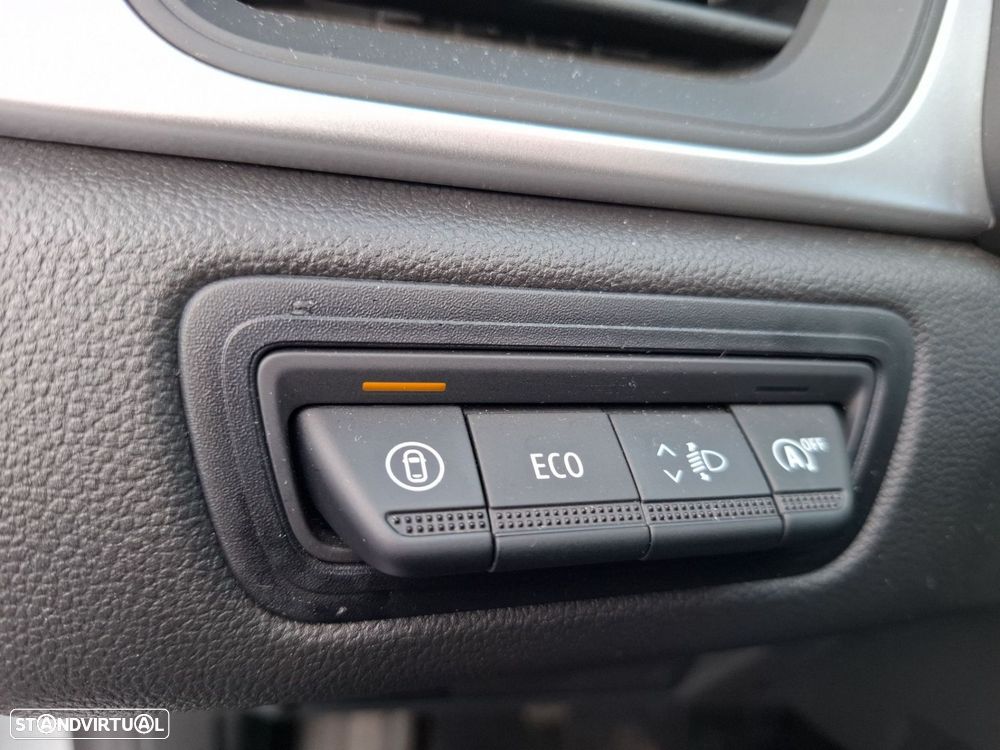 Renault Captur - 21