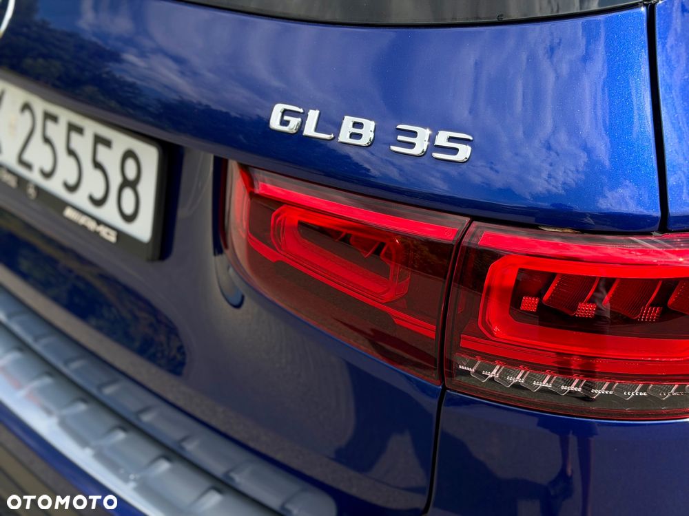Mercedes-Benz GLB - 16