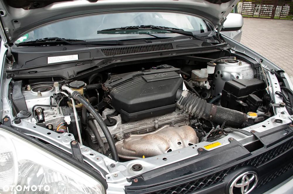 Toyota RAV4 2.0 VVT-i 4x4 - 16