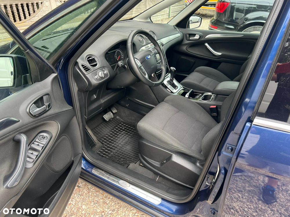 Ford S-Max - 26