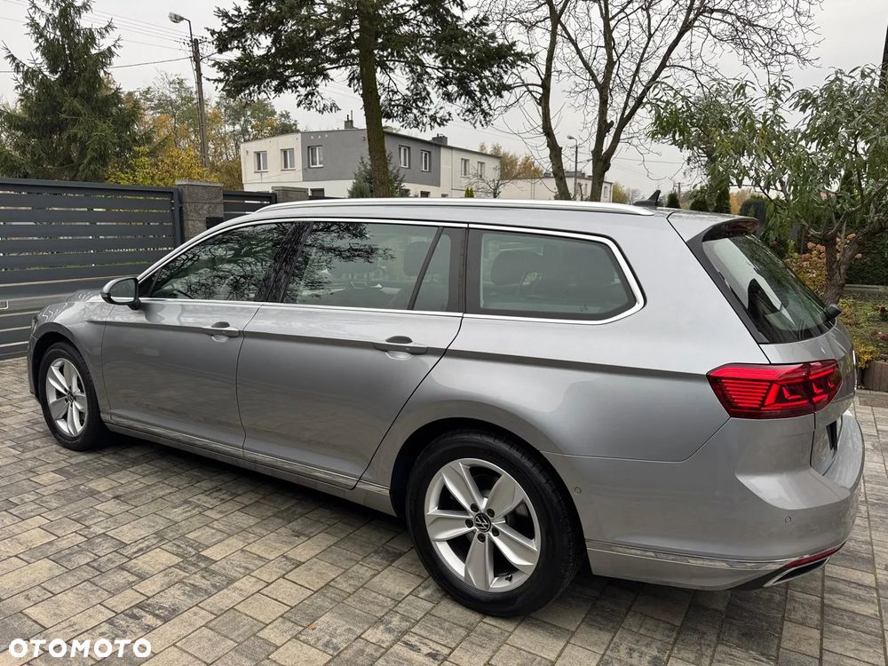 Volkswagen Passat Variant 2.0 TDI SCR Elegance DSG - 6