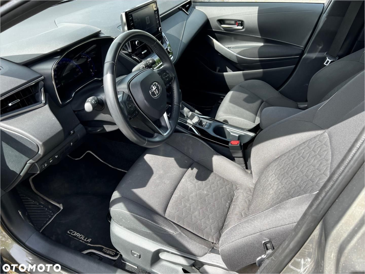 Toyota Corolla 2.0 Hybrid Comfort - 10