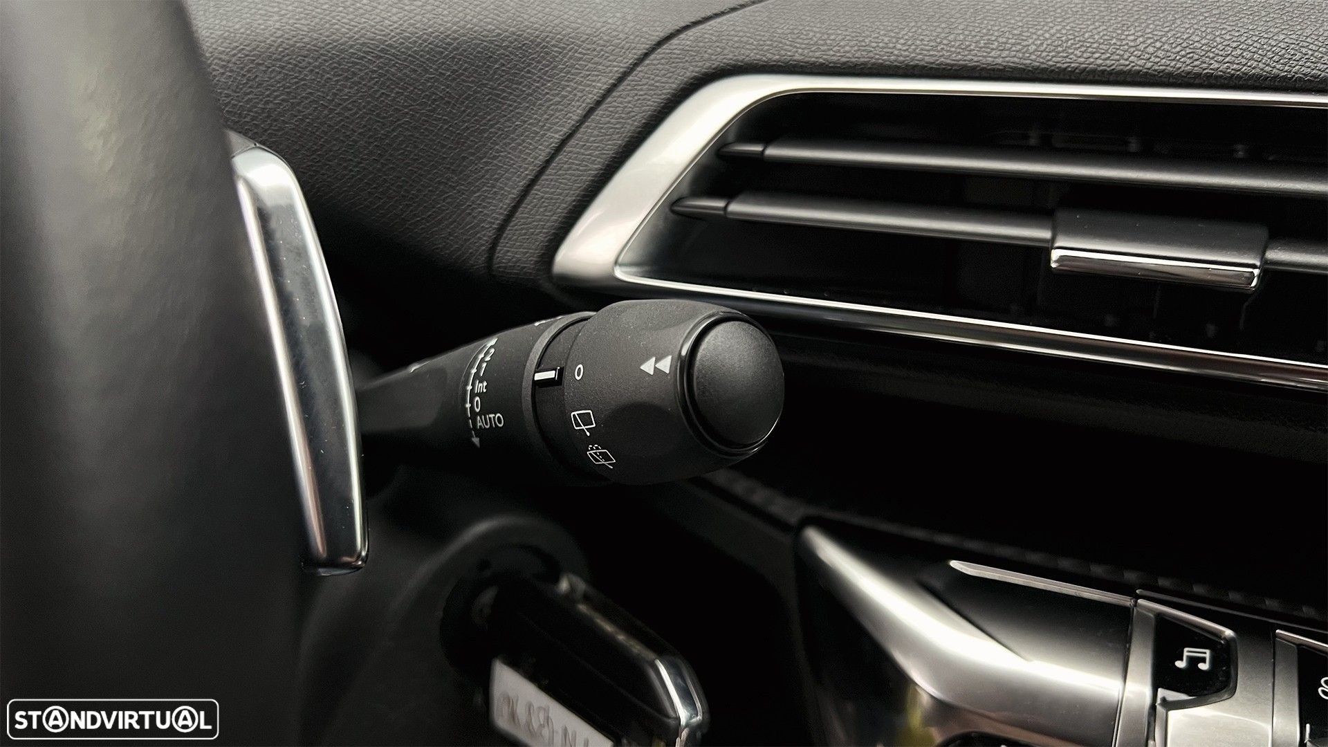 Peugeot 5008 1.2 PureTech Allure EAT8 - 15