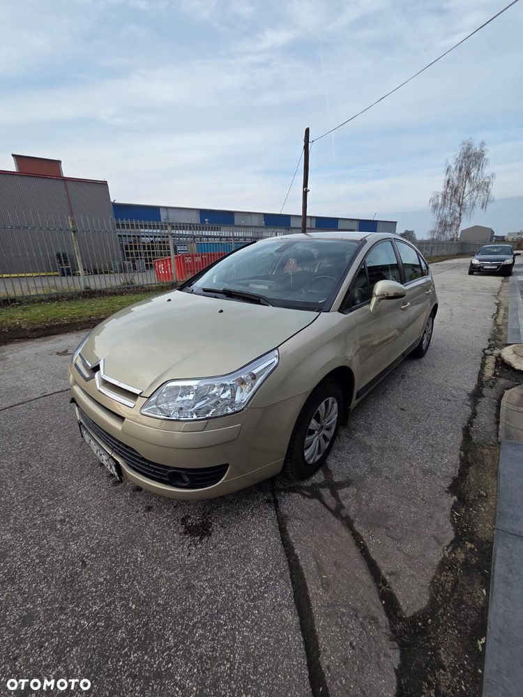Citroën C4 1.6 16V Impress - 4