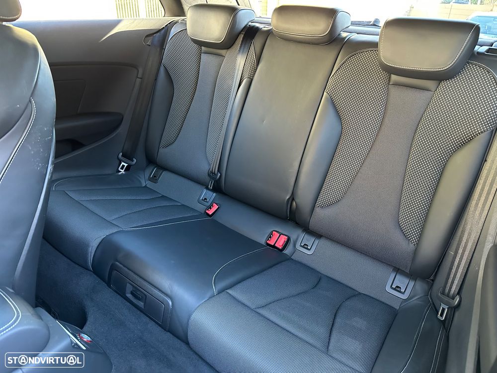 Audi A3 2.0 TDI (clean diesel) quattro S tronic S line Sport Pack - 27