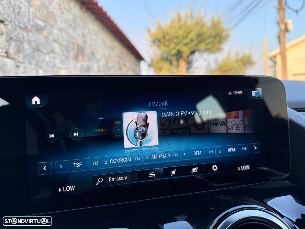 Mercedes-Benz GLA 180 d Progressive - 14