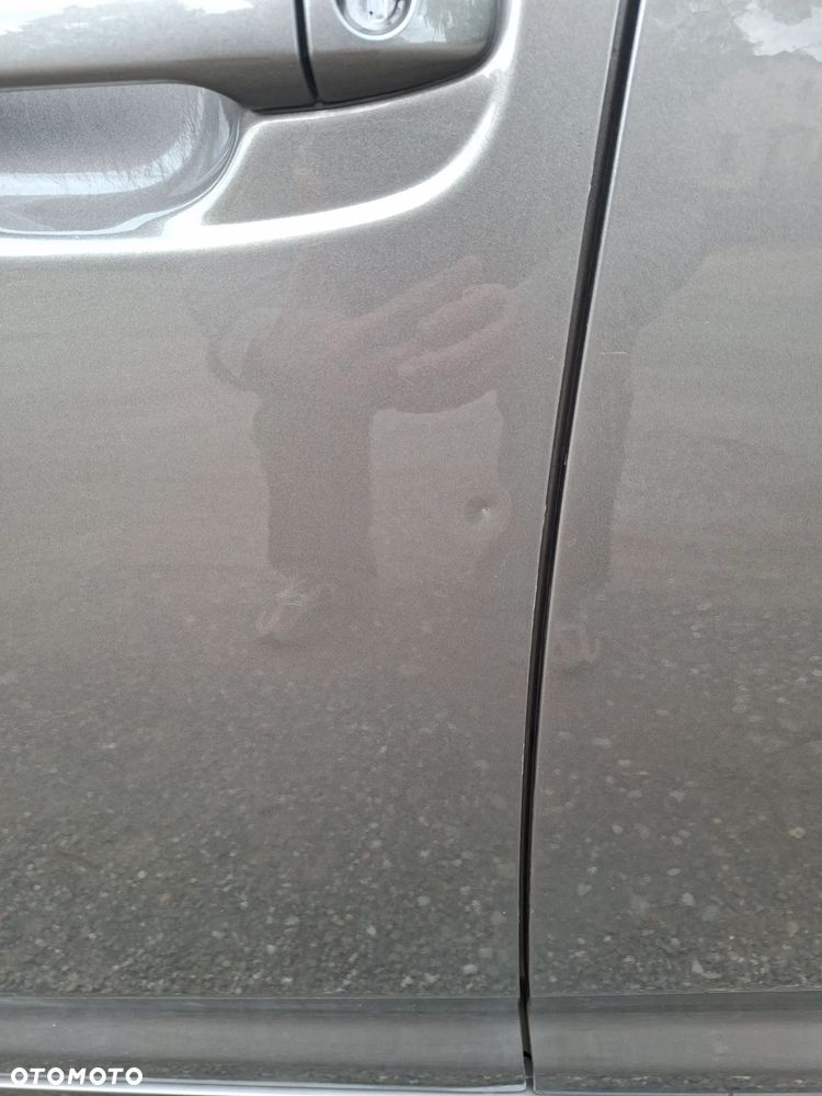 Toyota Avensis - 6