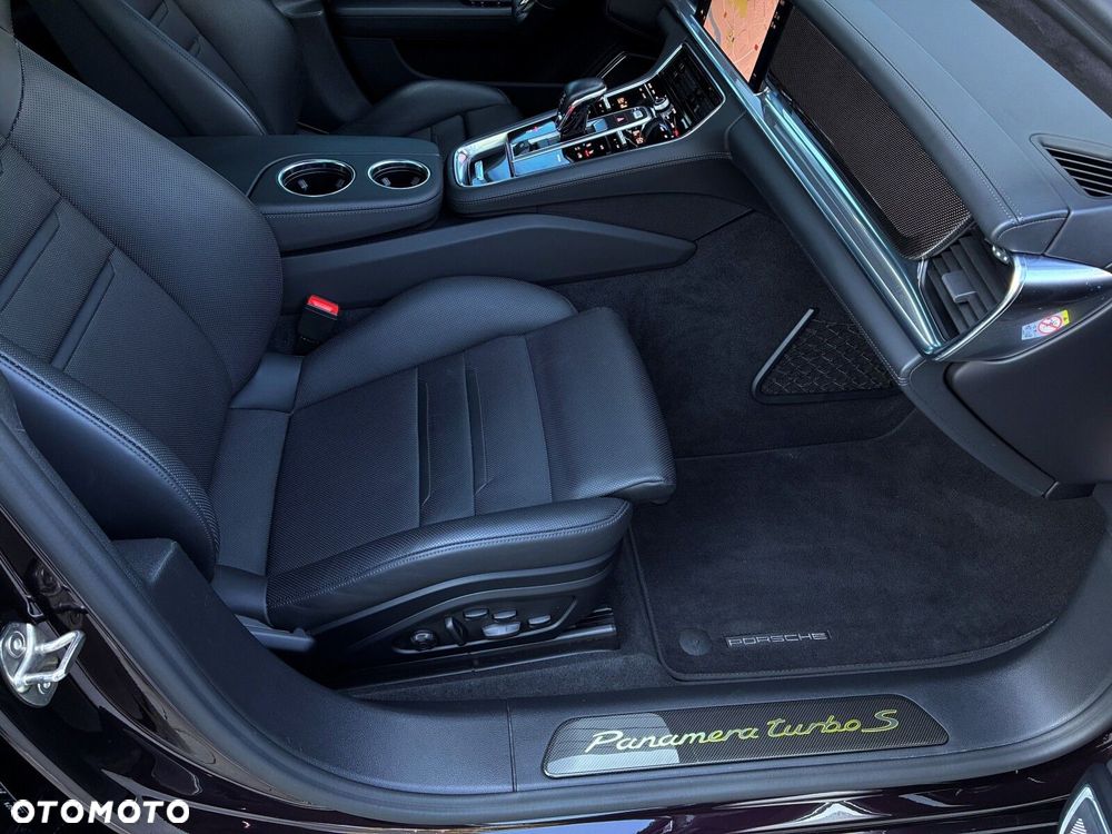 Porsche Panamera - 36