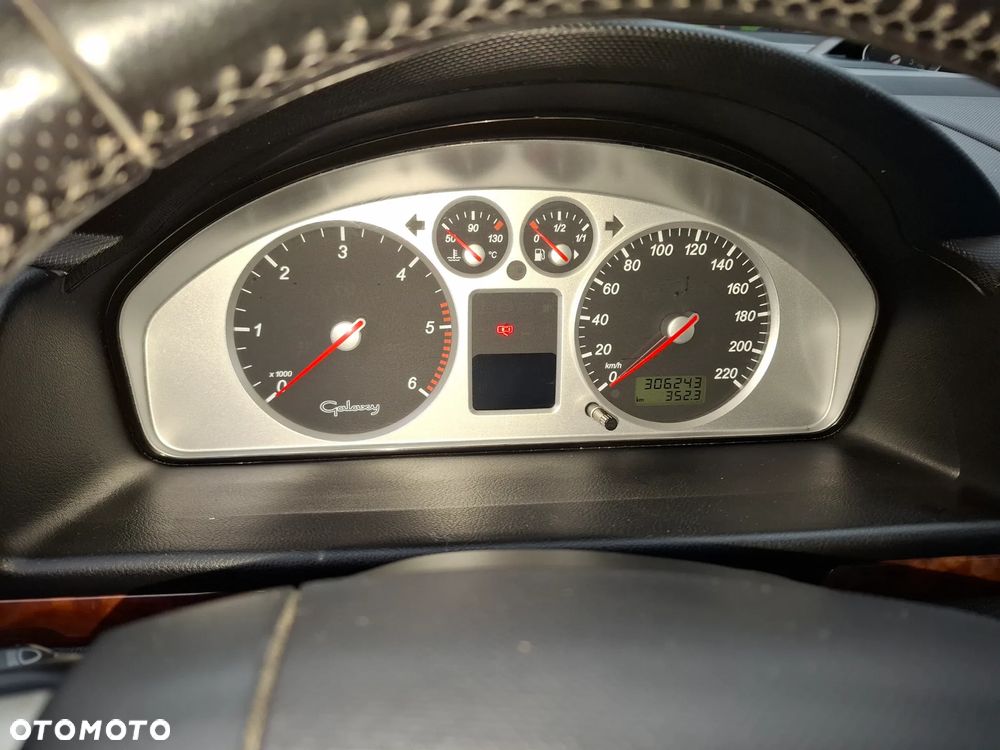 Ford Galaxy 1.9 TDI Ghia - 6