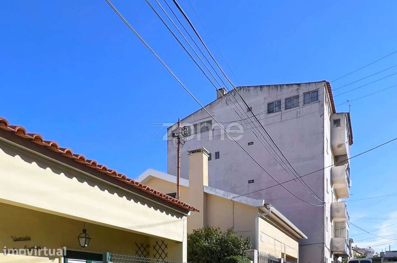 Prédio de Rendimento | 970 m² | S. João da Talha | Rendimento Imedi... - Grande imagem: 4/14