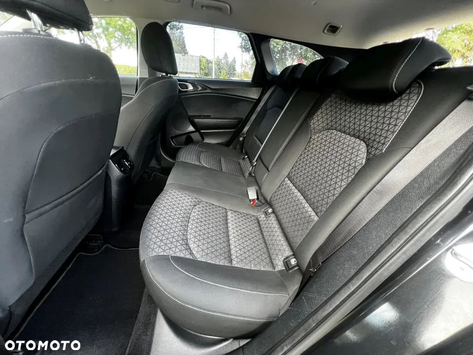 Kia Ceed 1.6 CRDi DCT Spirit - 9