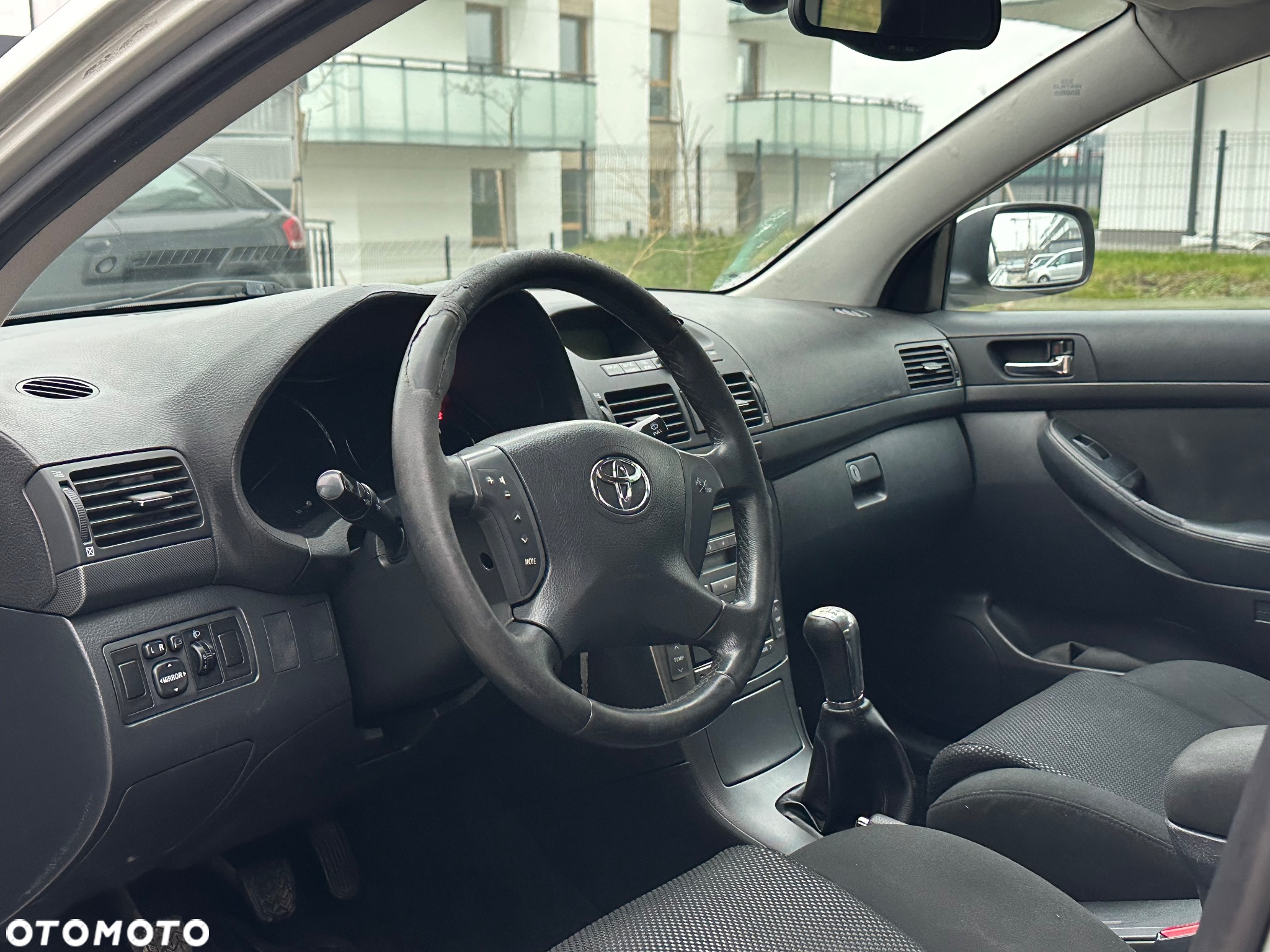 Toyota Avensis 1.8 VVT-i Combi - 7