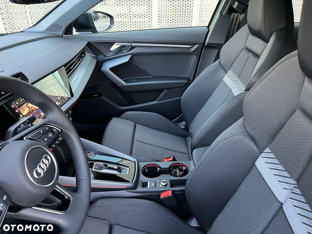 Audi A3 Sportback - 16