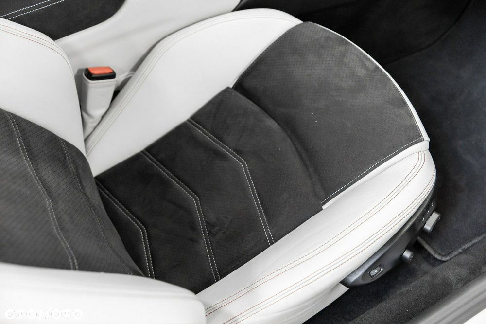 Maserati GranTurismo Sport - 36