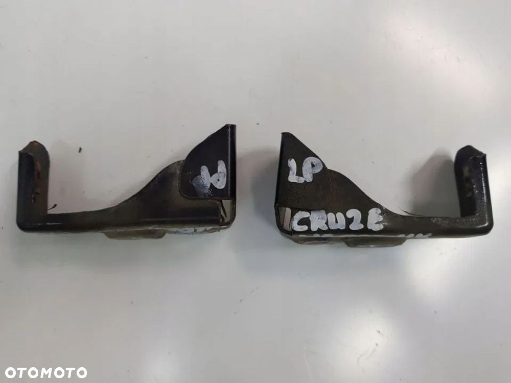 UCHWYT MOCOWANIE WSPORNIK GÓRNY BELKI CRUZE PRZÓD - 2