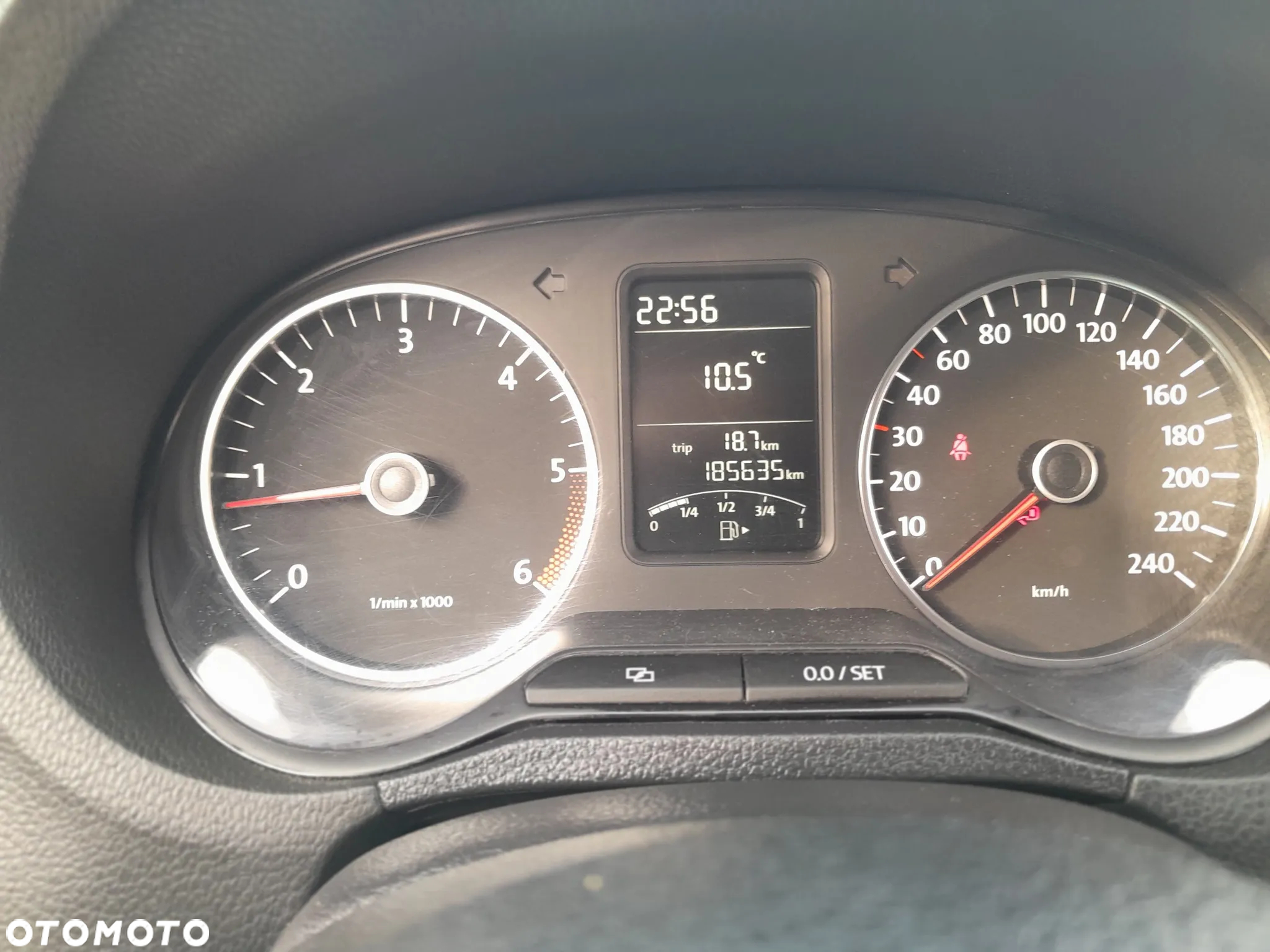 Volkswagen Polo 1.6 TDI Blue Motion Style - 17