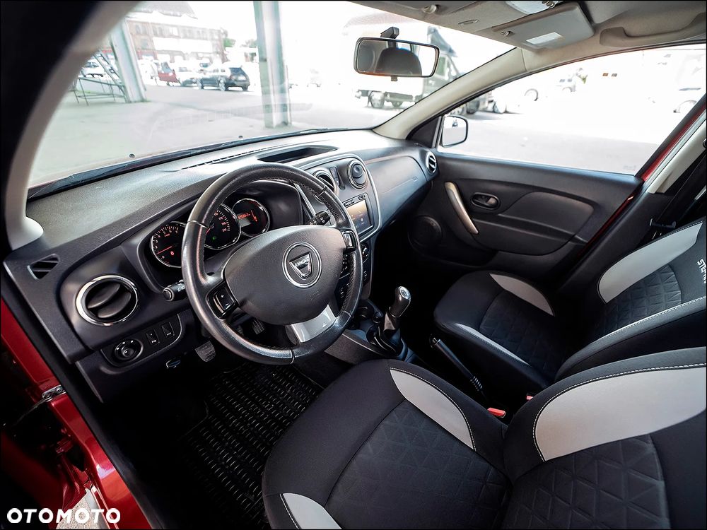 Dacia Sandero Stepway TCe 90 Prestige - 24