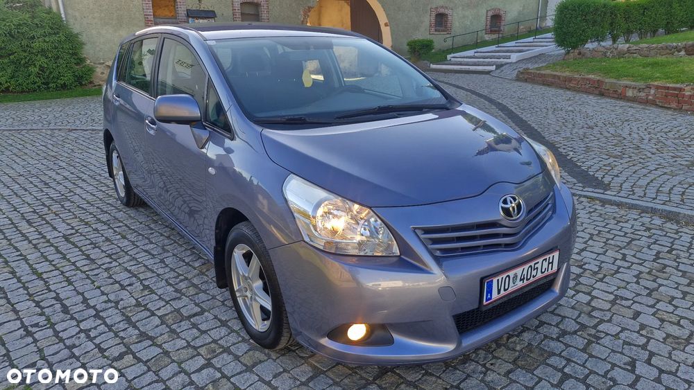 Toyota Verso 1.6 5-Sitzer Comfort - 4