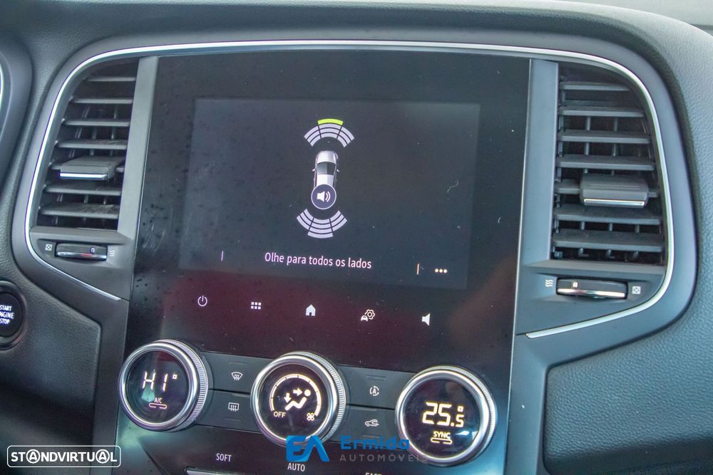 Renault Mégane 1.5 Blue dCi Limited - 24