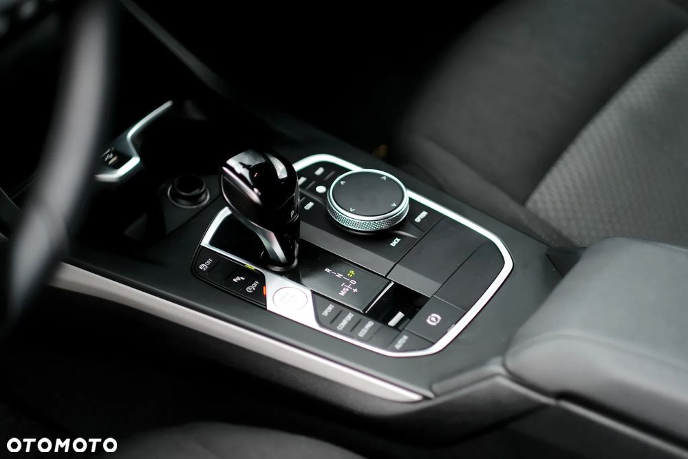 BMW Seria 1 118i Advantage - 37
