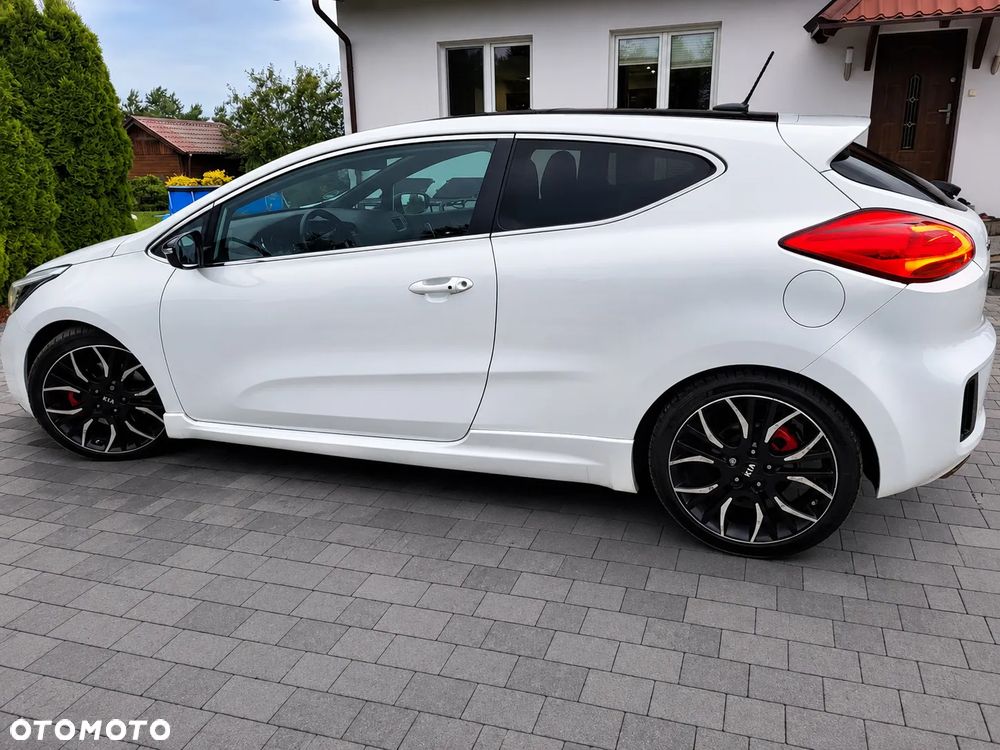 Kia Ceed 1.6 T-GDI GT L - 4
