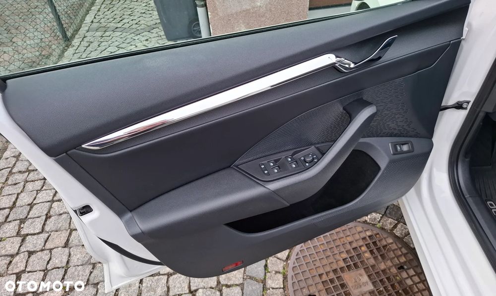 Skoda Octavia 1.5 TSI ACT Style - 38