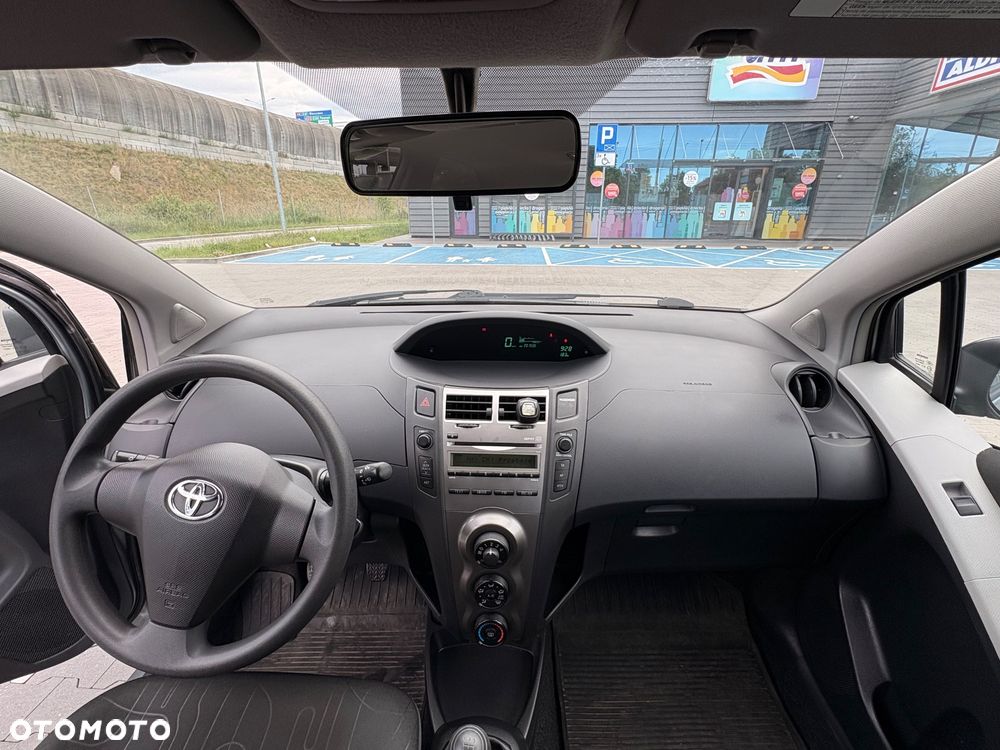 Toyota Yaris 1.0 Luna A/C - 13