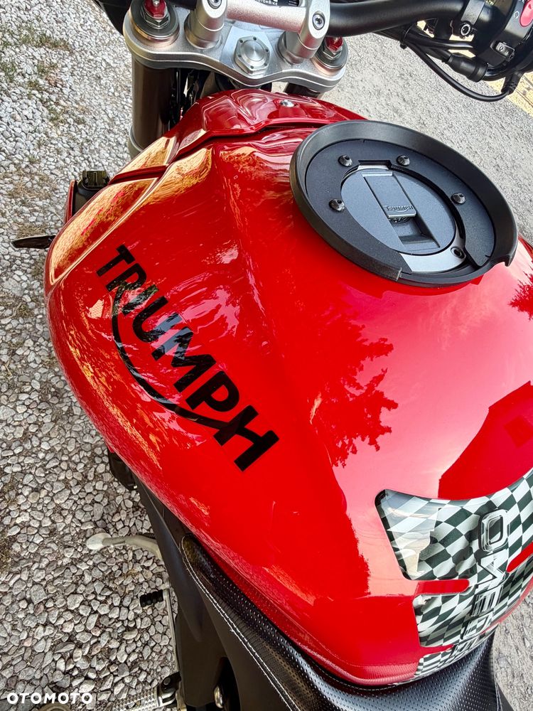 Triumph Speed Triple - 40